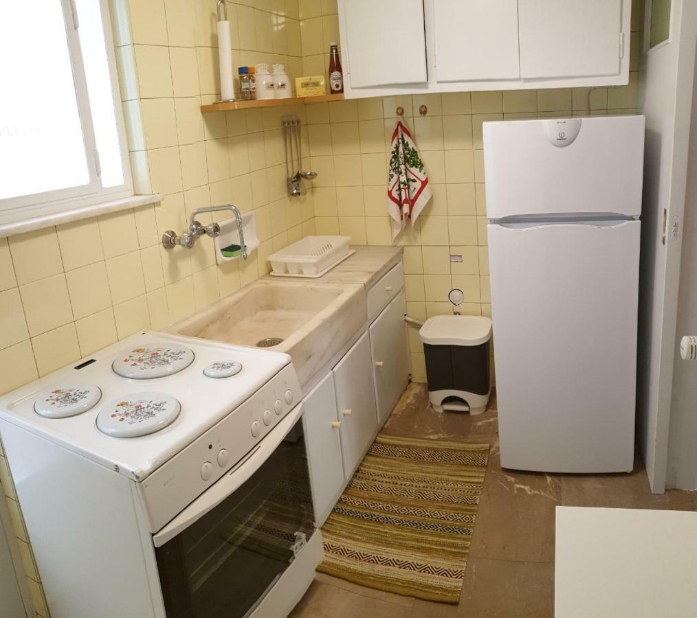 Koukaki Apartment Near Acropolis Atene Esterno foto